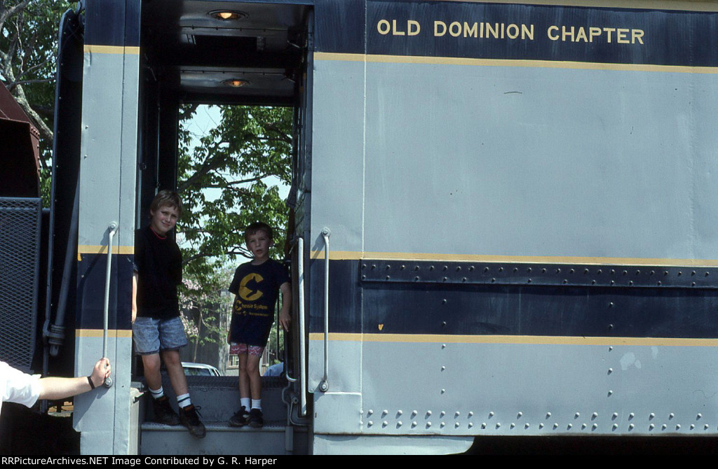 My #1 son (in the Chessie System shirt) and his friend in the ODC coach's vestibule.